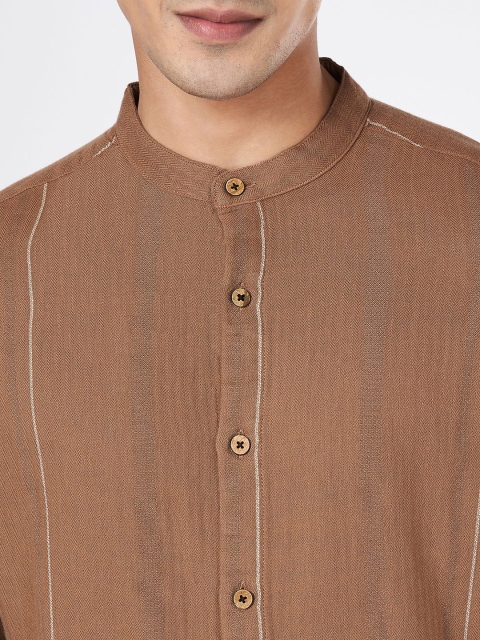 7 Alt by Pantaloons Men Mandarin Collar Solid Cotton Relaxed Fit Casual Shirt - Image 3