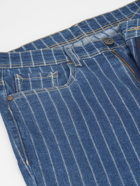 The Roadster Lifestyle Co Men Striped Mid Rise Shorts - Image 7
