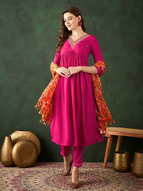 Sangria Women Patola Printed Dupatta - Image 6
