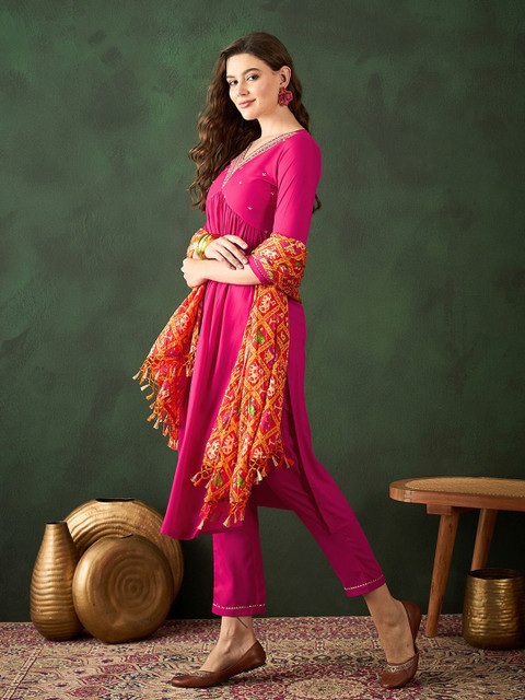 Sangria Women Patola Printed Dupatta - Image 3