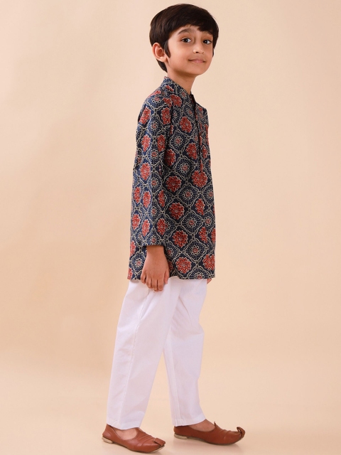Sangria Floral Printed Mandarin Collar Pure Cotton A-Line Kurta With Pyjamas - Image 5