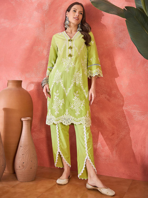 Sangria Floral Schiffli Embroidered Thread Work V-Neck Pure Cotton Straight Fusion Kurta & Dhoti