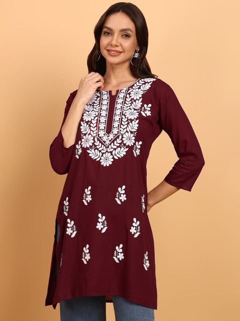 TOP N THREAD Floral Embroidered Chikankari Kurti