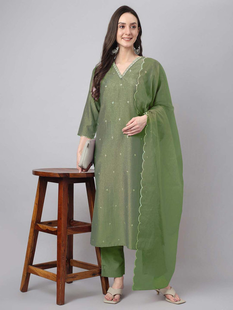 Janasya Women Floral Embroidered Kurti with Trouser & Dupatta - Image 6