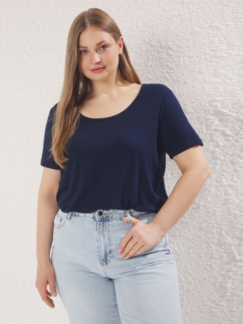 Trendyol Women Round Neck T-shirt