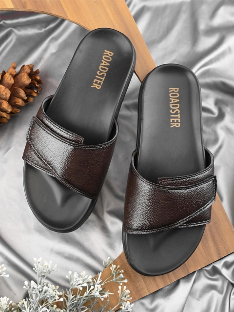 The Roadster Lifestyle Co Men Casual Sandals
