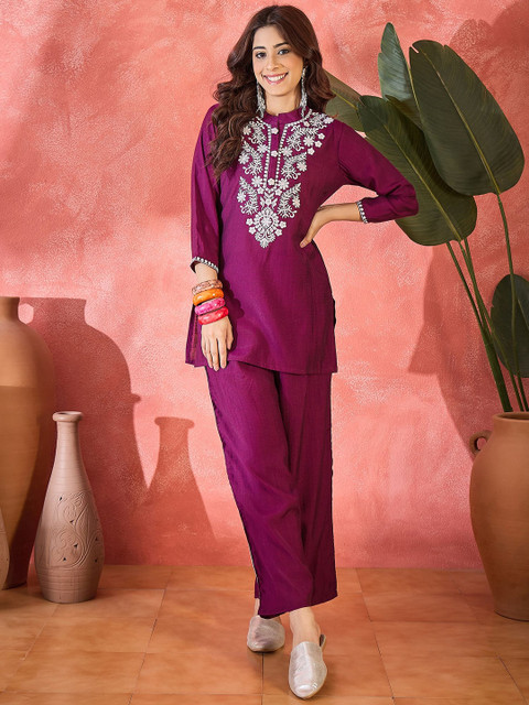 Sangria Floral Yoke Design Mandarin Collar Tunic & Trouser