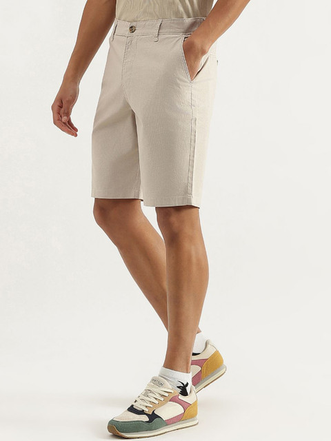United Colors of Benetton Men Mid-Rise Shorts - Image 2