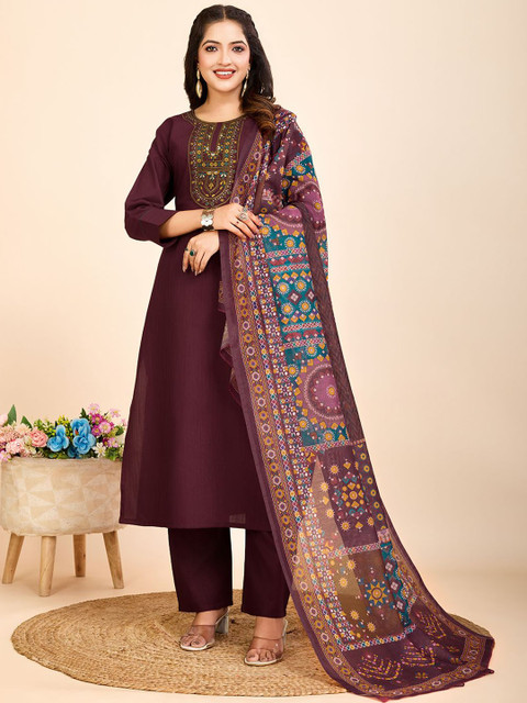 Women Basket Women Floral Printed Regular Kurta with Trousers & With Dupatta