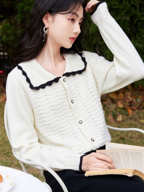 KPOP Women Above the Keyboard Collar Sweaters