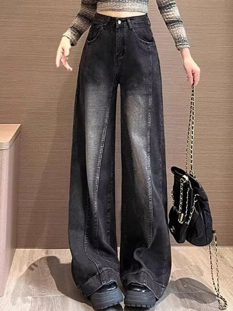 StyleCast x Revolte Women Relaxed Fit Light Fade Stretchable Jeans