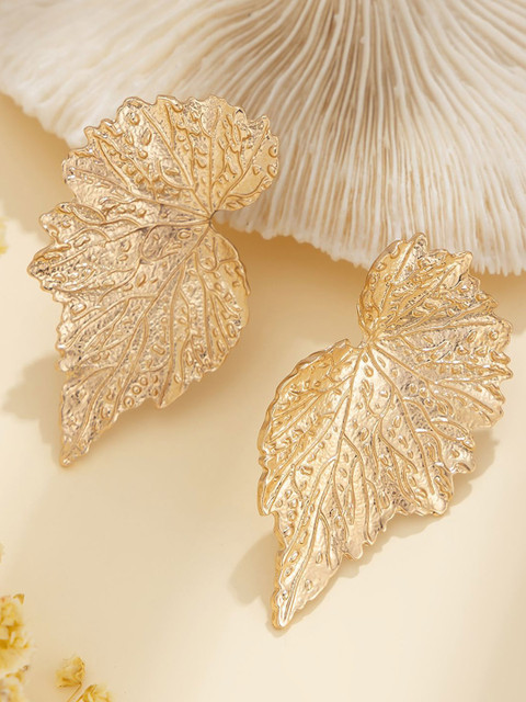 StyleCast x Revolte Gold-Plated Leaf Shaped Chunky Drop Earrings