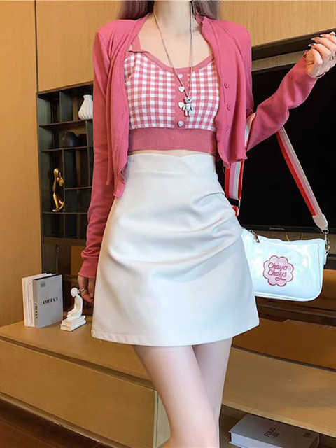 StyleCast x Revolte Straight Mini Skirt