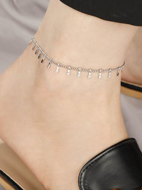 StyleCast Gold-Toned Elegant Tasselled Anklet
