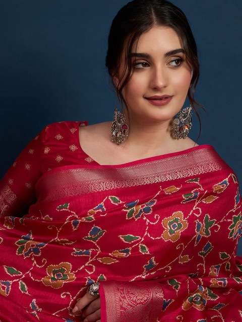 Sangria Women Floral Printed Sungudi Saree