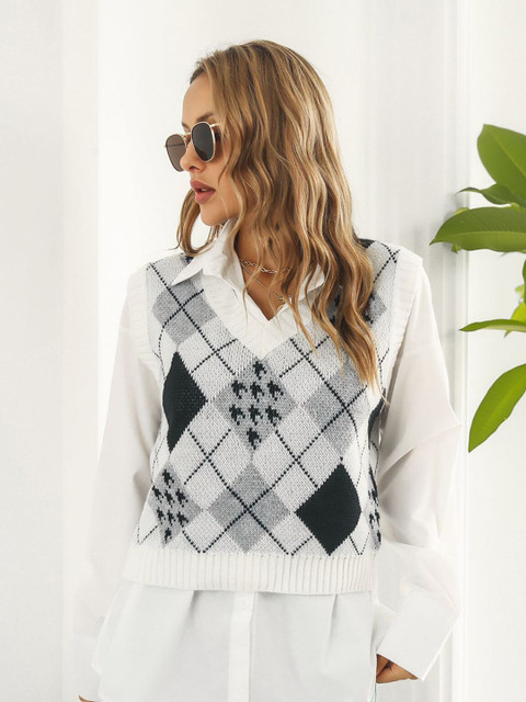 StyleCast Women White & Black Printed Sweater Vest - Image 2