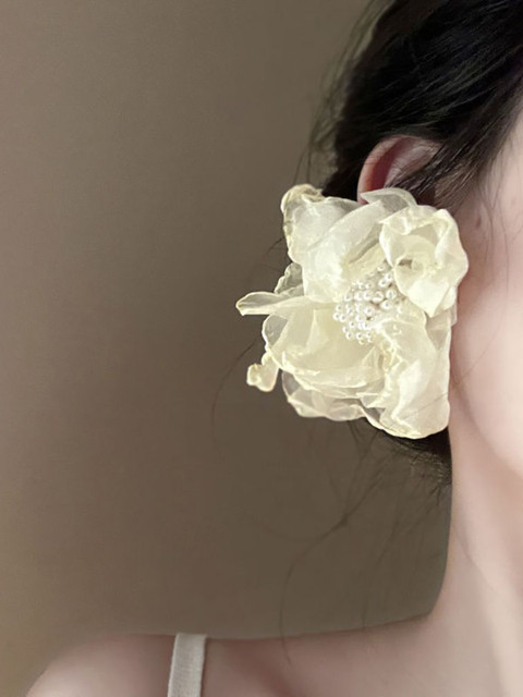 StyleCast x Revolte Floral Drop Earrings