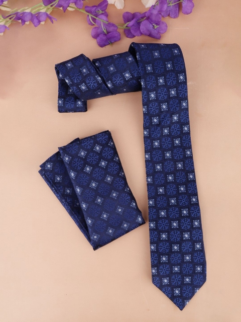 Alvaro Castagnino Men Tie and Pocket Square Gift Set