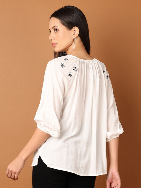 V-Mart Floral Embroidered Thread Work Pure Cotton Kurti - Image 5