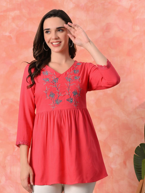 Sangria Women Embroidered V-Neck Tunics