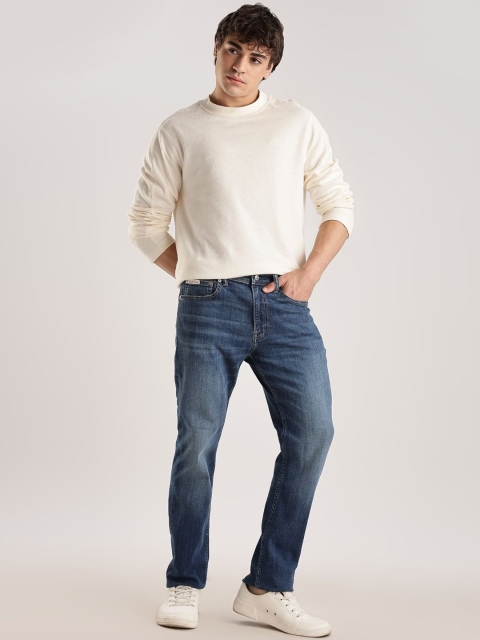 Calvin Klein Jeans Men Cotton Slim Fit Mid-Rise Light Fade Jeans - Image 5