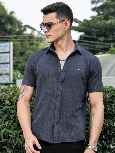 Parcel Yard Textured Cutaway Collar Classic Cotton Opaque Shirt