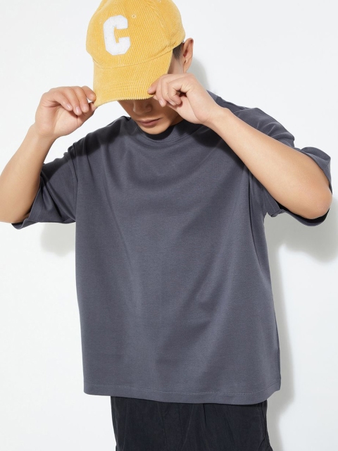 max Men Plus Size Solid Round Neck Cotton Oversized T-shirt