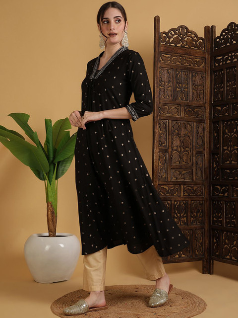 Sangria Embroidered Anarkali Kurta