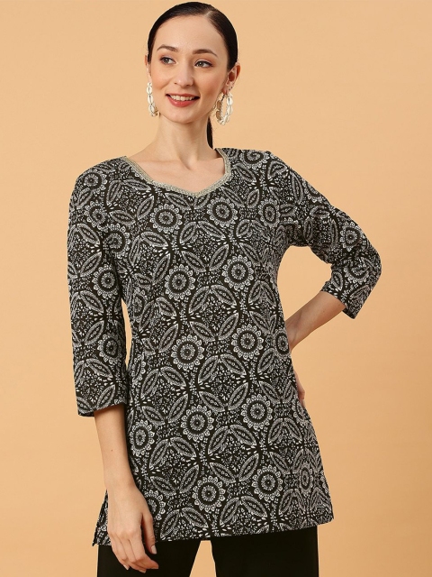 NEESH Floral Printed V-Neck Pure Cotton Kurti