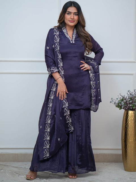 DMUNESH FASHION Women Embroidered Calf Length Regular Straight Kurta Sets