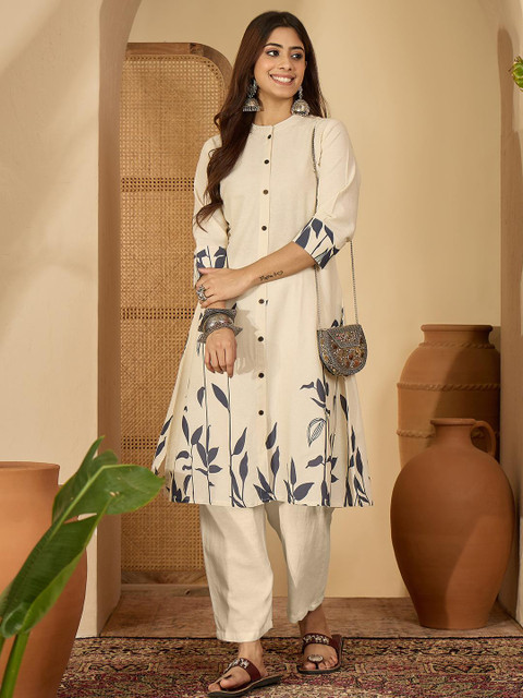 Sangria Women Floral Printed Thread Work Floral Kurta - Image 5