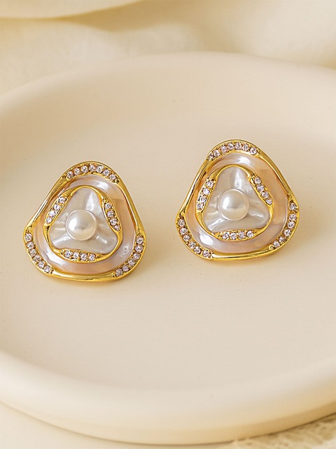 Bohey by KARATCART Gold-Plated AD Studded & Pearls Beaded Geometric Shaped Studs