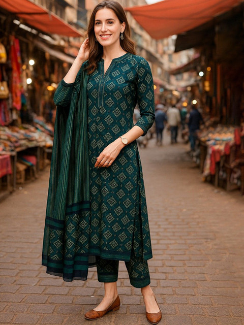 Lookmark Geometric Printed Straight Kurta With Trousers & Dupatta