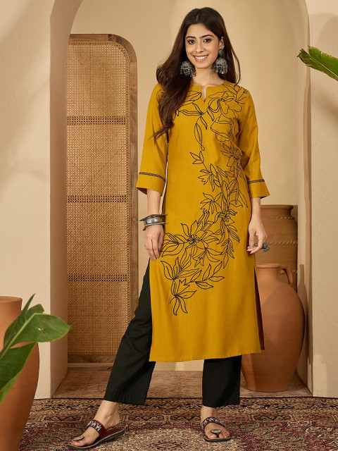 Sangria Women Floral Embroidered Thread Work Floral Kurta
