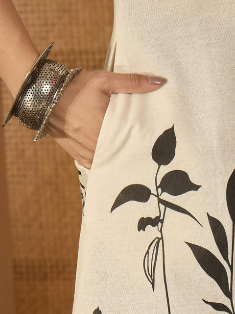 Sangria Women White Tribal Printed Thread Work Floral Kurta - Image 7