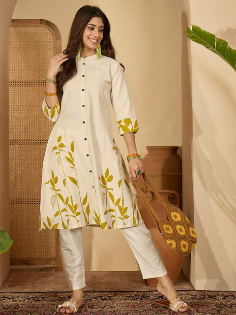 Sangria Women Off White Tribal Printed Thread Work Floral Kurta - Image 3
