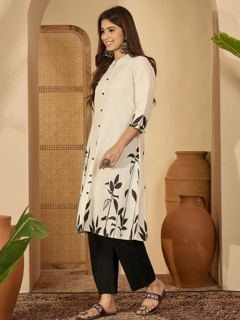 Sangria Women White Tribal Printed Thread Work Floral Kurta - Image 3