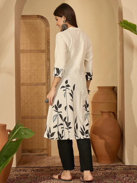 Sangria Women White Tribal Printed Thread Work Floral Kurta - Image 4