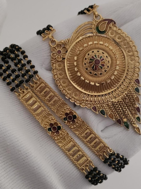 niva fashion Gold-Plated Artificial Beads Mangalsutra