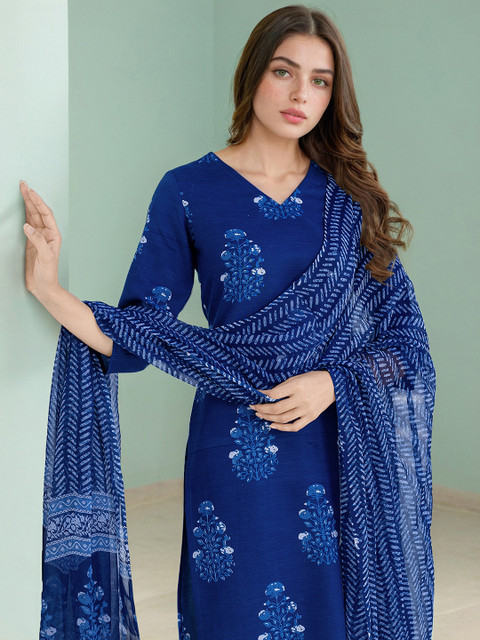 SKYLEE Women Floral Printed Kurta with Trousers & Dupatta