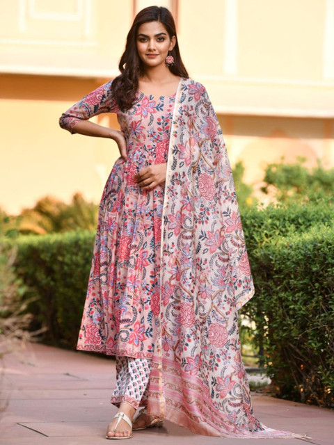 SZN Women Pink Cotton Blend Kurta Sets