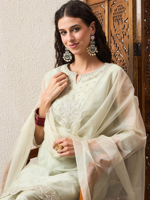 House of Pataudi Women Floral Embroidered Kurta with Palazzo & Dupatta - Image 2