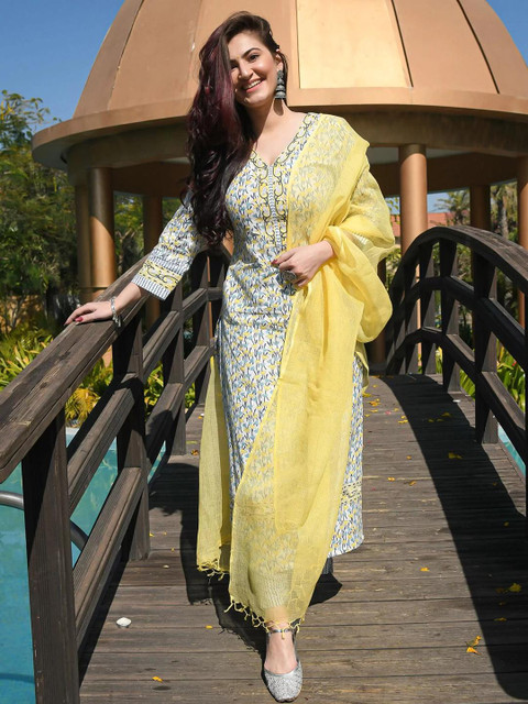 SZN Women Yellow Cotton Blend Kurta Sets