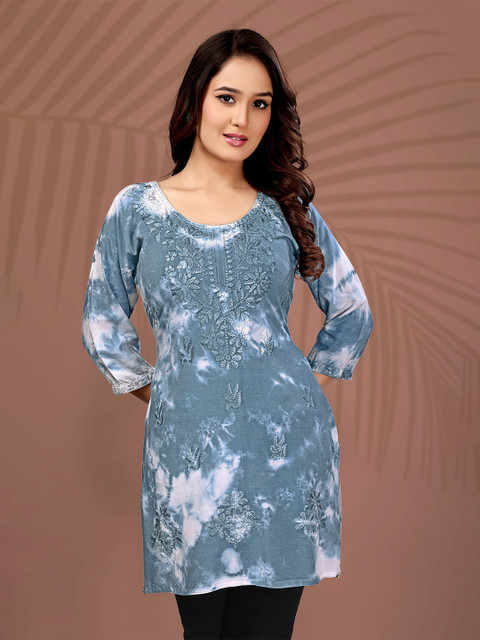 RUDRA LIFESTYLE Women Embroidered Chikankari Kurti