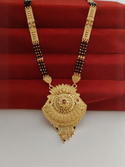 niva fashion Gold-Plated Brass Artificial Stones & Beads Mangalsutra