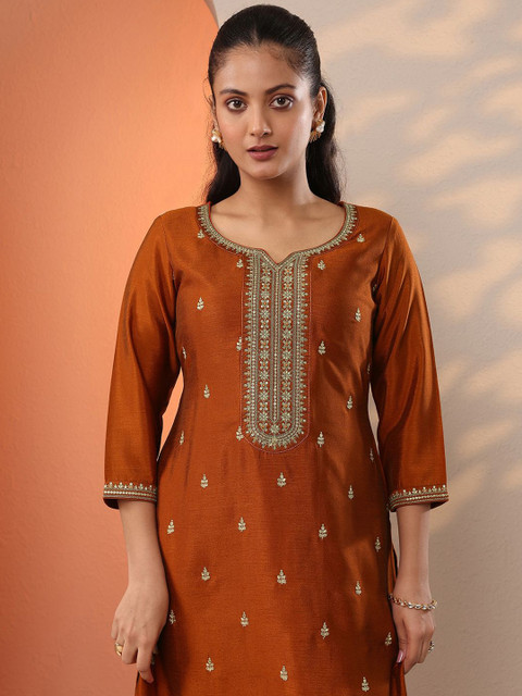 Libas Ethnic Motifs Embroidered Sweetheart Neck Straight Kurta - Image 6