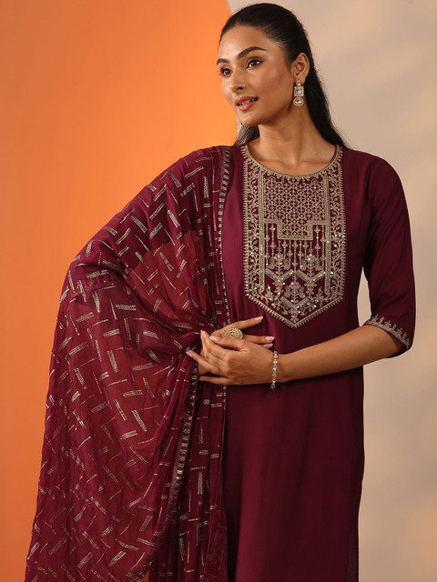 Gerua By Libas Women Ethnic Motif Embroidered Thread Work Kurta with Trousers & Dupatta - Image 6