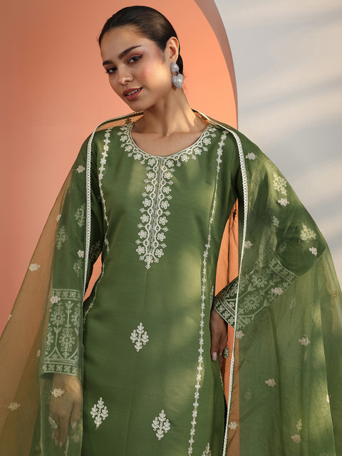 Libas Floral Embroidered Straight Kurta With Trousers & Dupatta