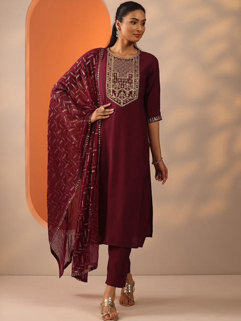 Gerua By Libas Women Ethnic Motif Embroidered Thread Work Kurta with Trousers & Dupatta - Image 5