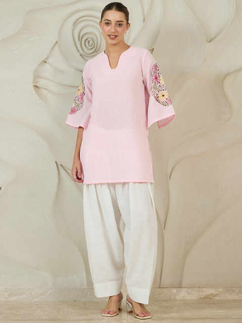 Athena Floral Embroidered Notch Neck Patchwork Pure Cotton Kurta With Salwar